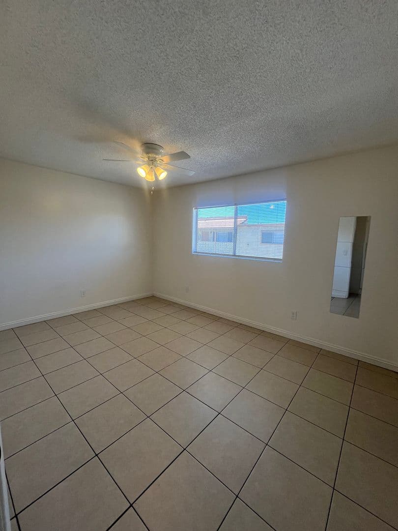 Moreno Valley Apartment: 24271 Webster Ave