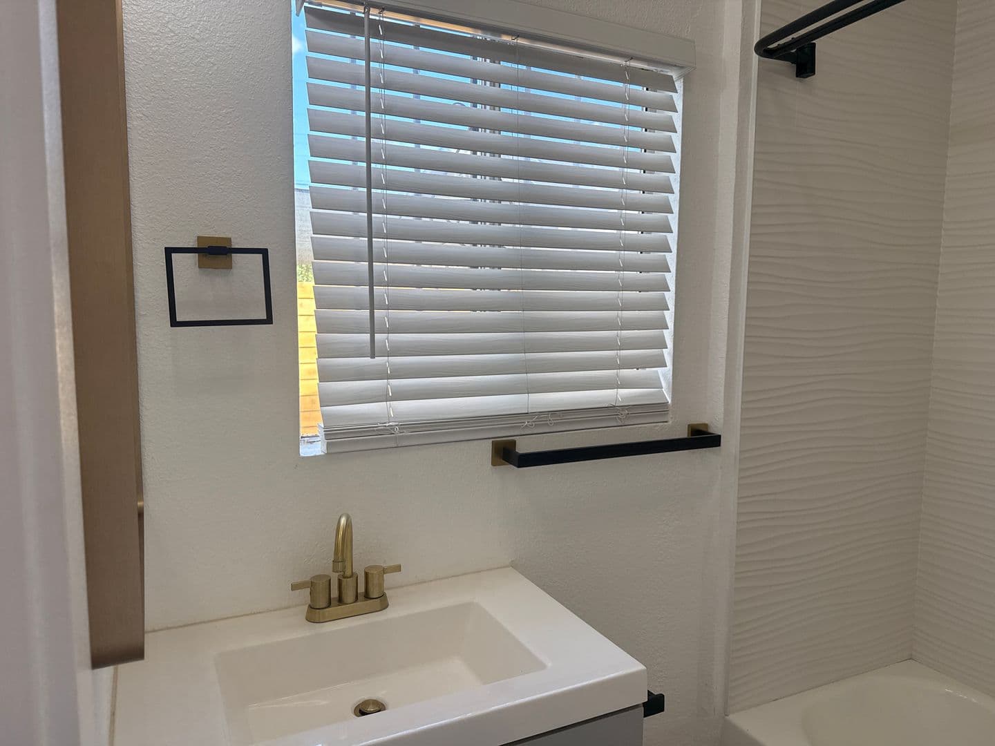 Chula Vista Apartment: 54-58 Smith Ave