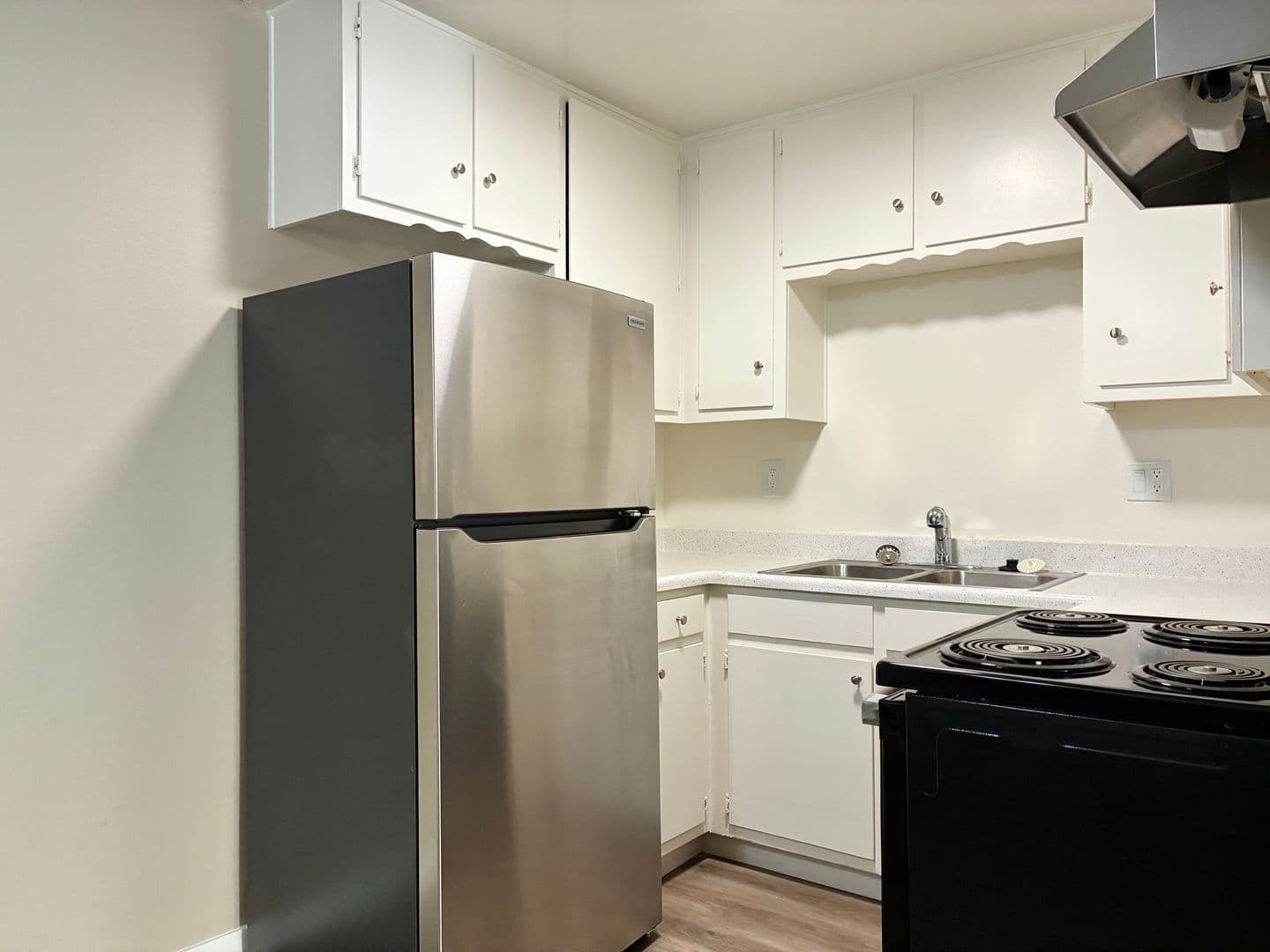 Chula Vista Apartment: 1486 Broadway Ave