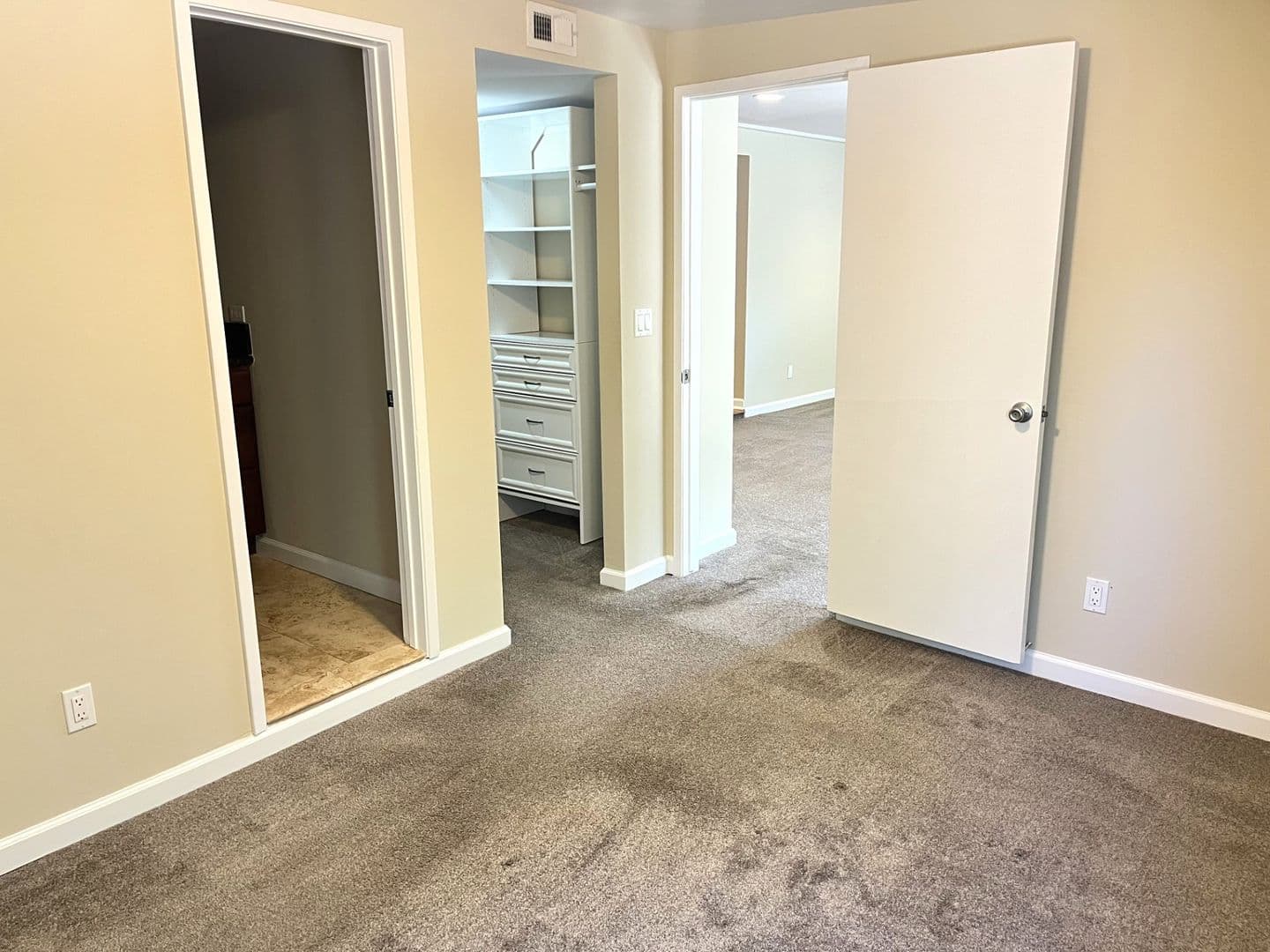 San Diego House: 5657 Barclay Ave