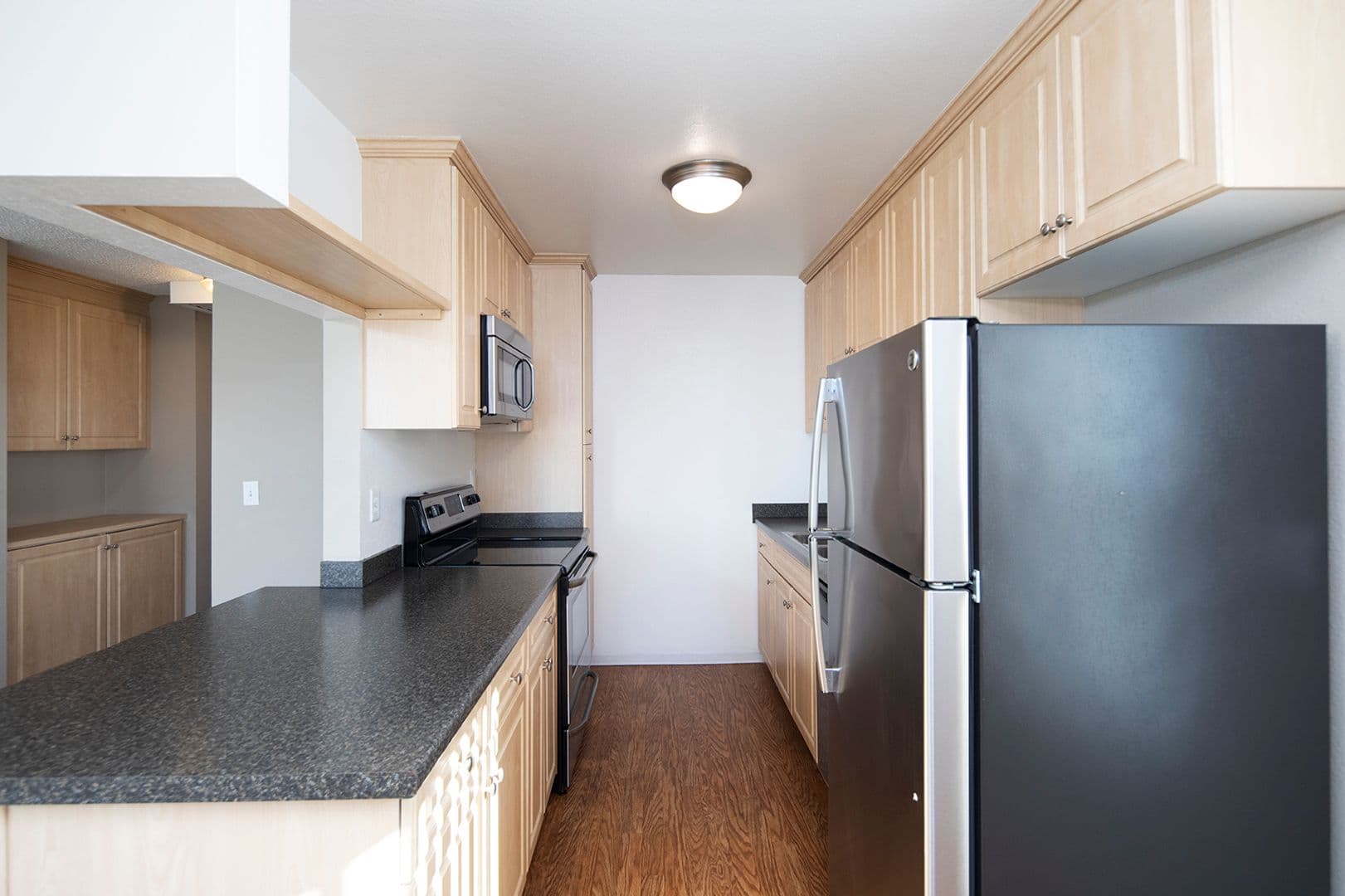San Diego Apartment: 768 Hollister St