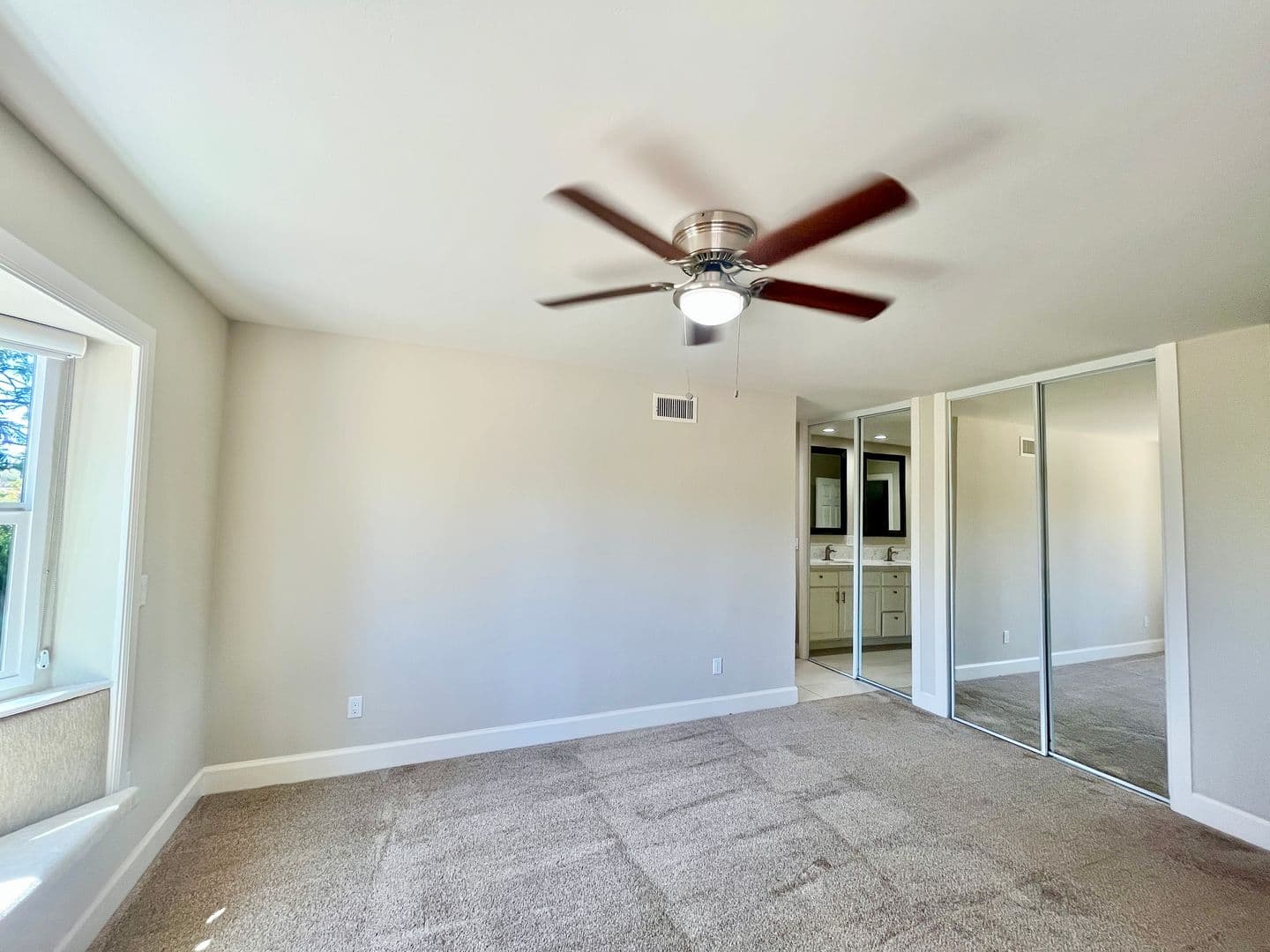 Poway House: 17190 Tam O Shanter Dr