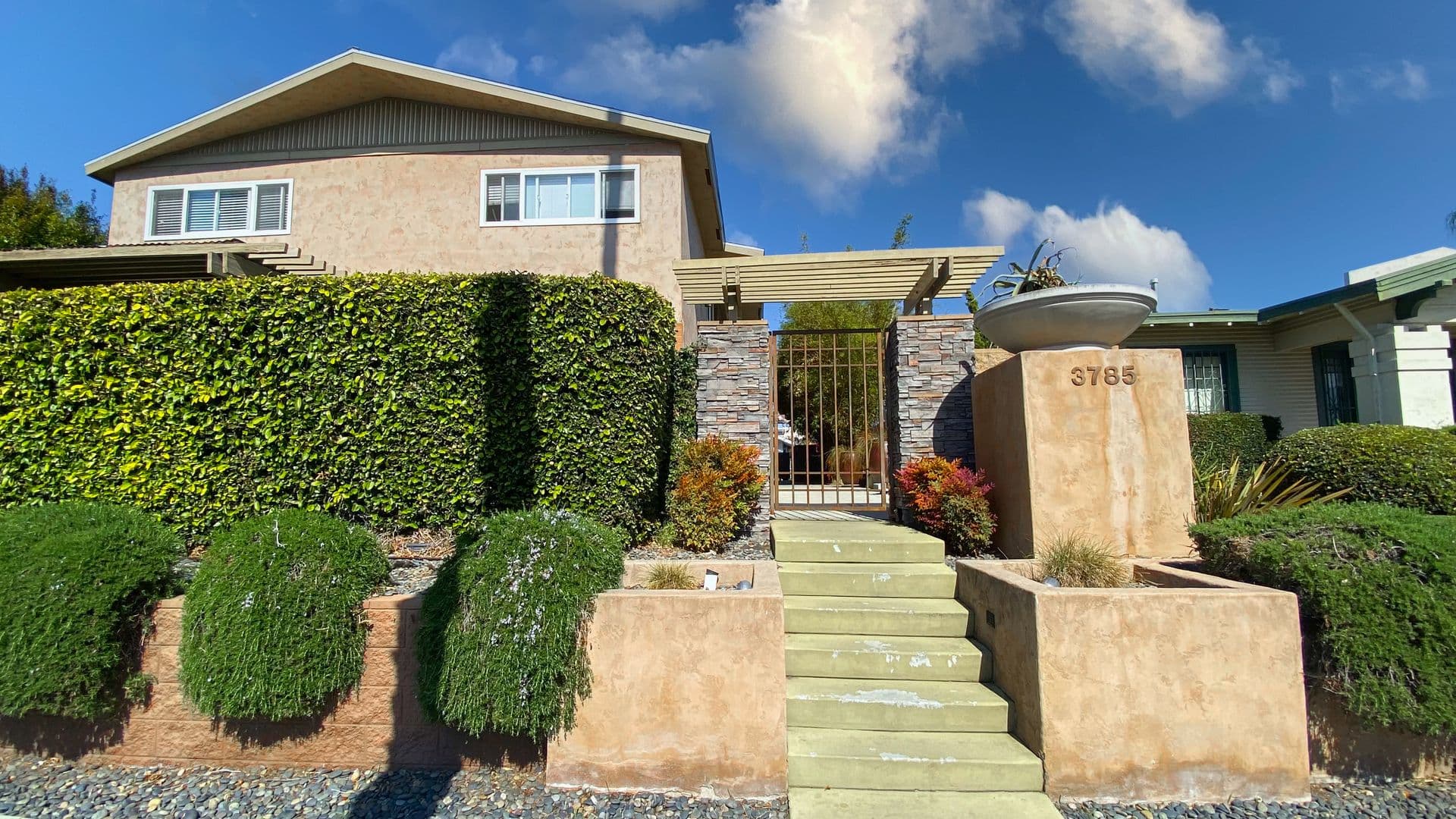 San Diego Apartment: 3785 Pershing Ave