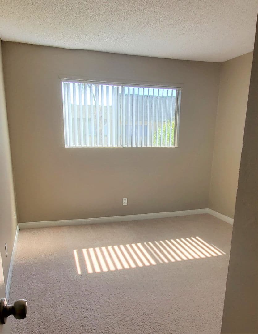 San Diego Apartment: 1435 Elder Ave