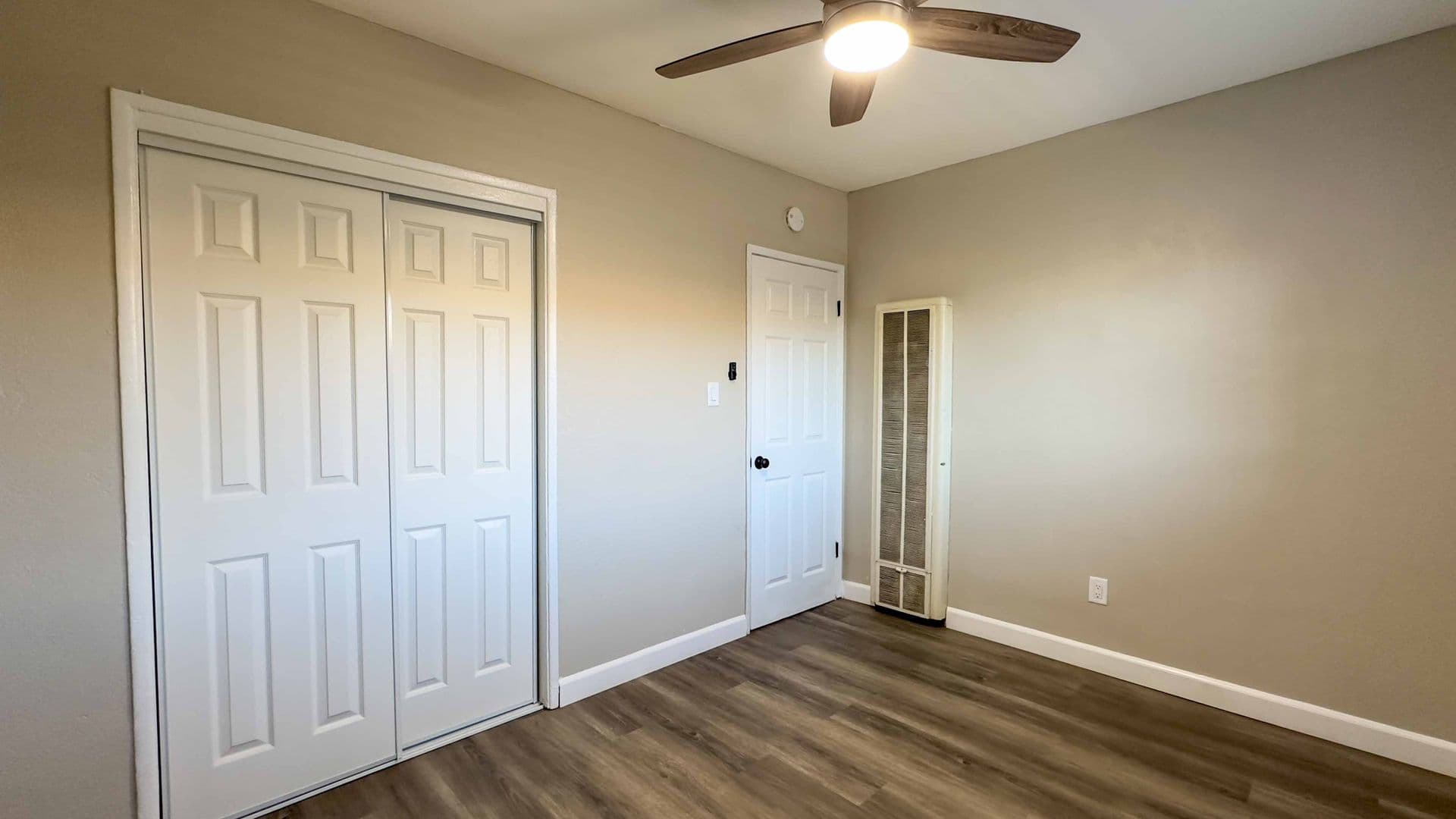 San Diego Apartment: 3969 Ocean View Boulevard