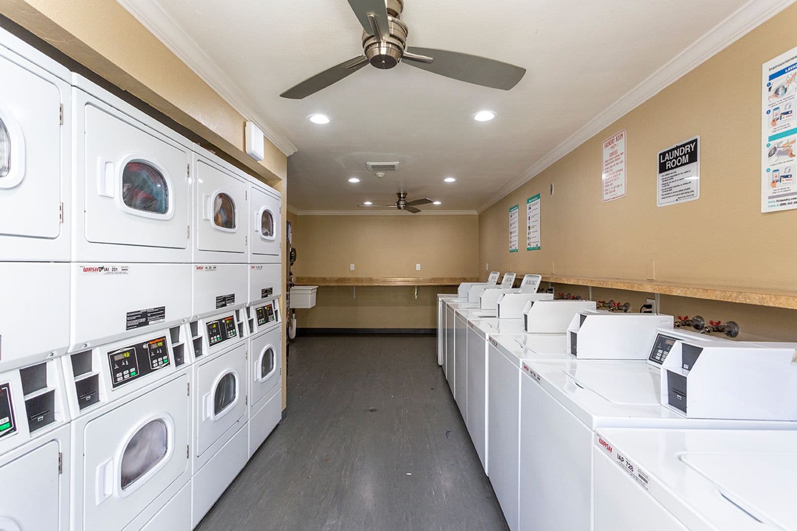 Chula Vista Apartment: 652 Moss St
