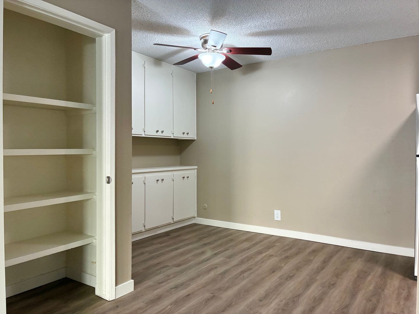Chula Vista Apartment: 1486 Broadway Ave
