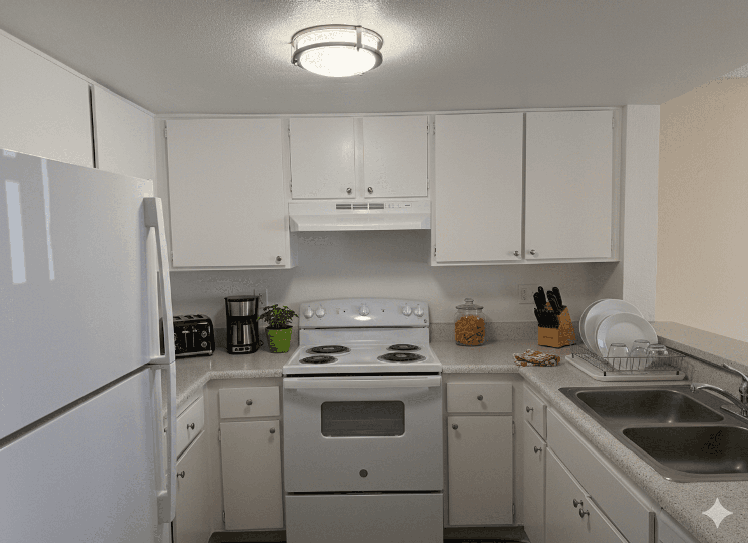 San Diego Apartment: 1587 Oro Vista Road