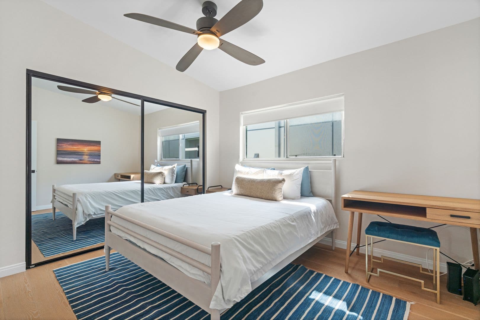 Venice Apartment: 707 - 707 1/2 6th Ave