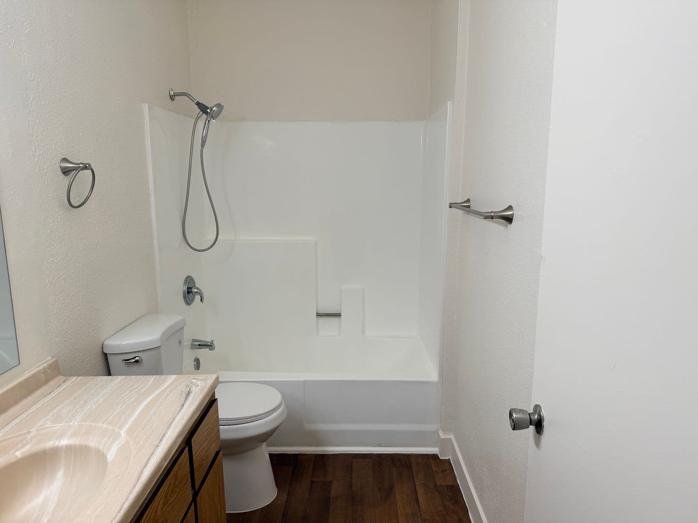 San Diego Apartment: 201-207, 314 Willie James Jones Ave
