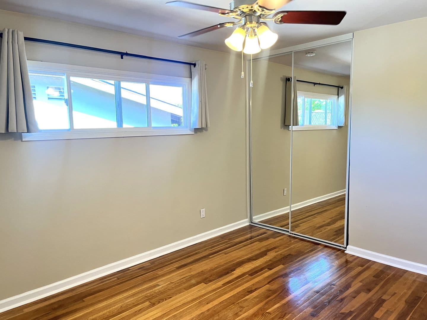 San Diego House: 5657 Barclay Ave