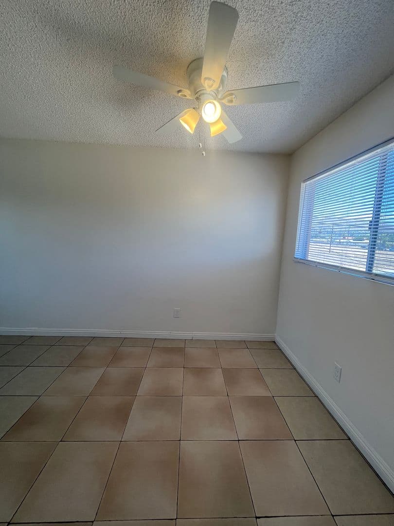Moreno Valley Apartment: 24271 Webster Ave