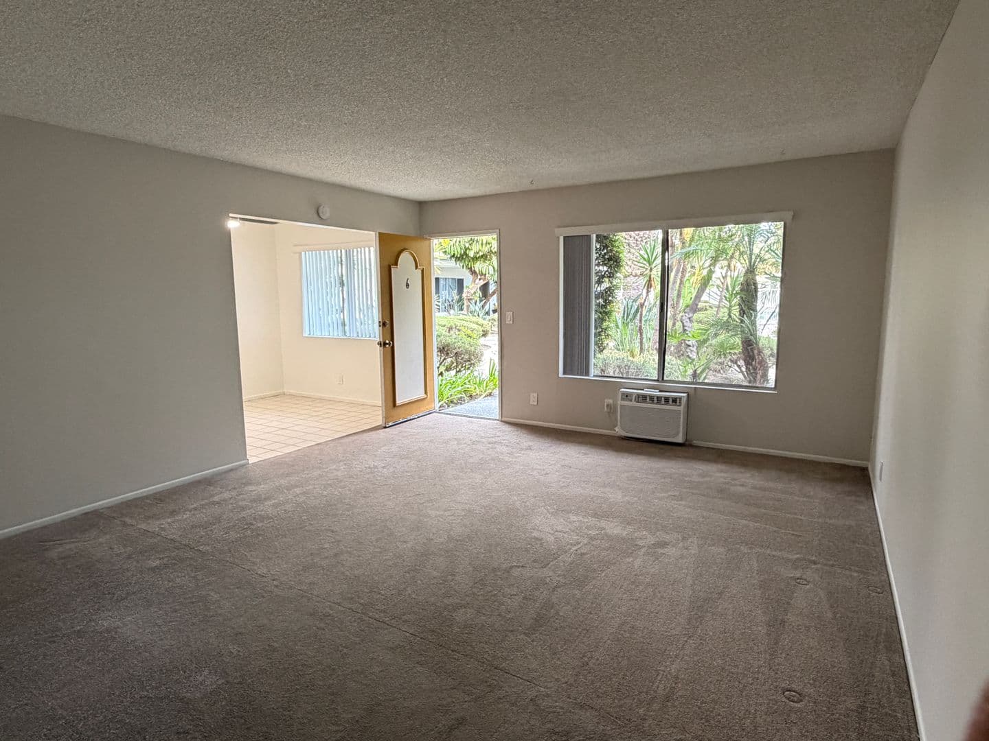 Garden Grove Apartment: 13200 Casa Linda Ln