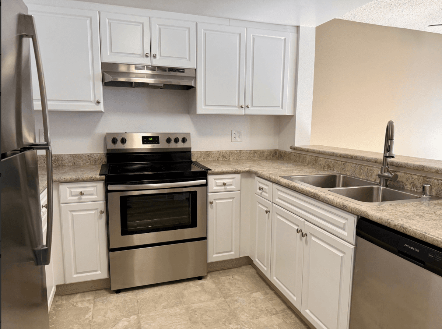 San Diego Apartment: 1587 Oro Vista Road