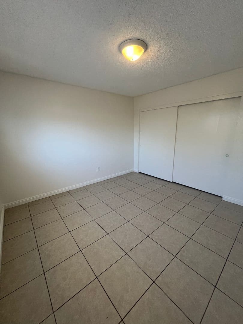 Moreno Valley Apartment: 24271 Webster Ave
