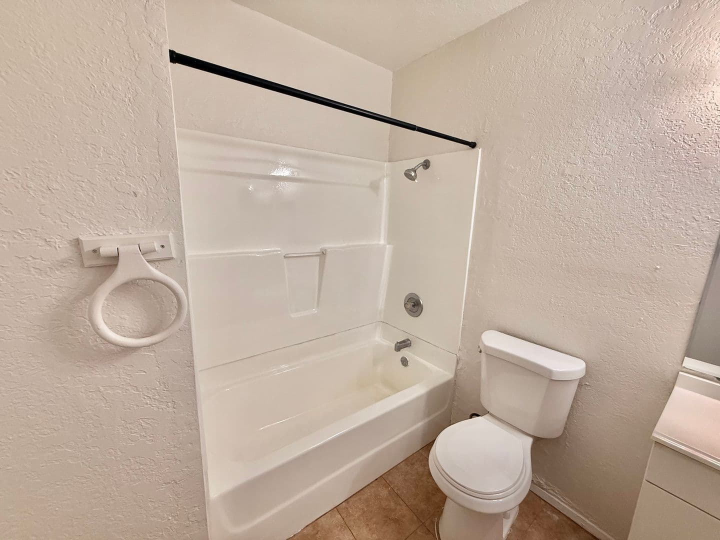San Diego Apartment: 453 34th St