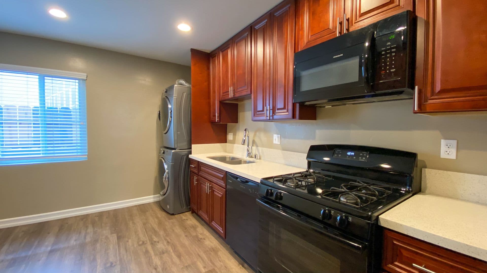 San Diego Condo: 4235 Euclid Ave