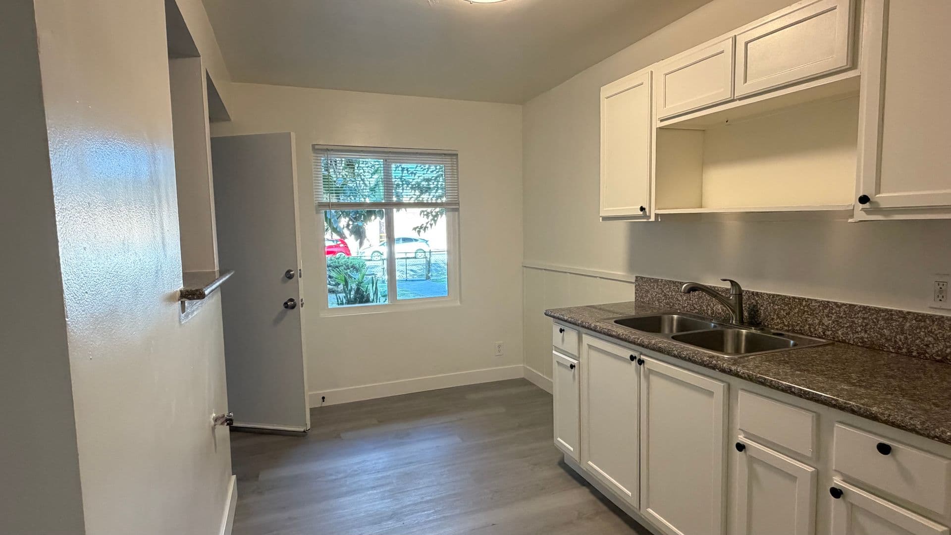Bell Gardens Apartment: 5804 Gage Ave