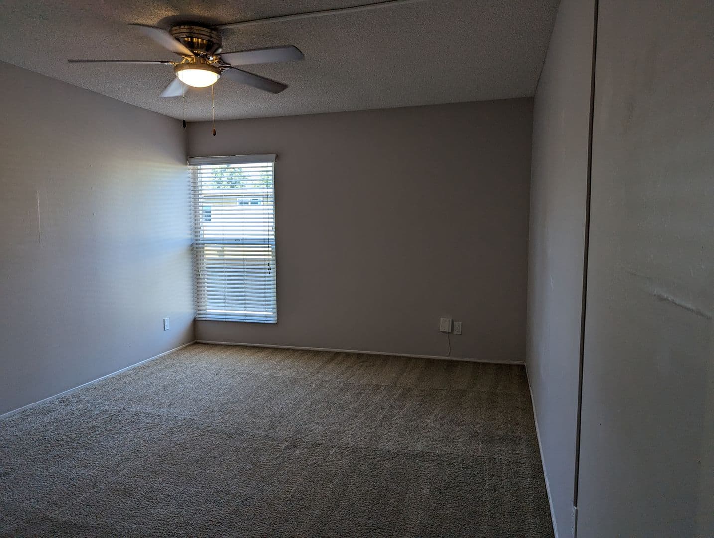 Poway Apartment: 13312 Community Rd