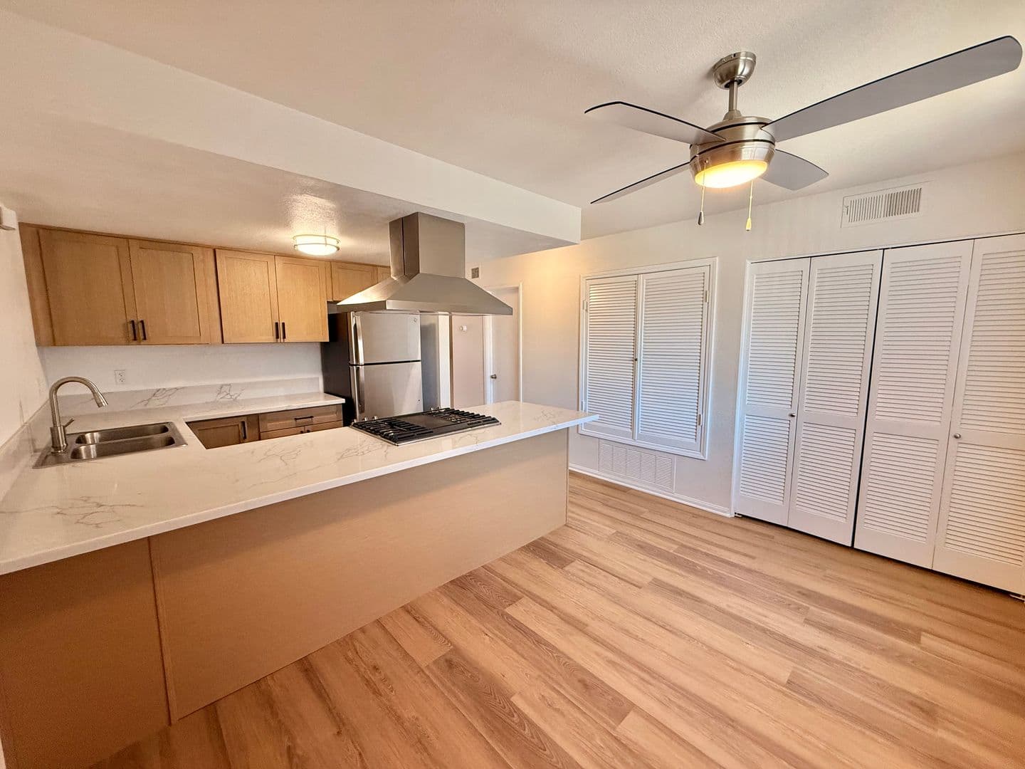 Imperial Beach Apartment: 1300 Holly Avenue