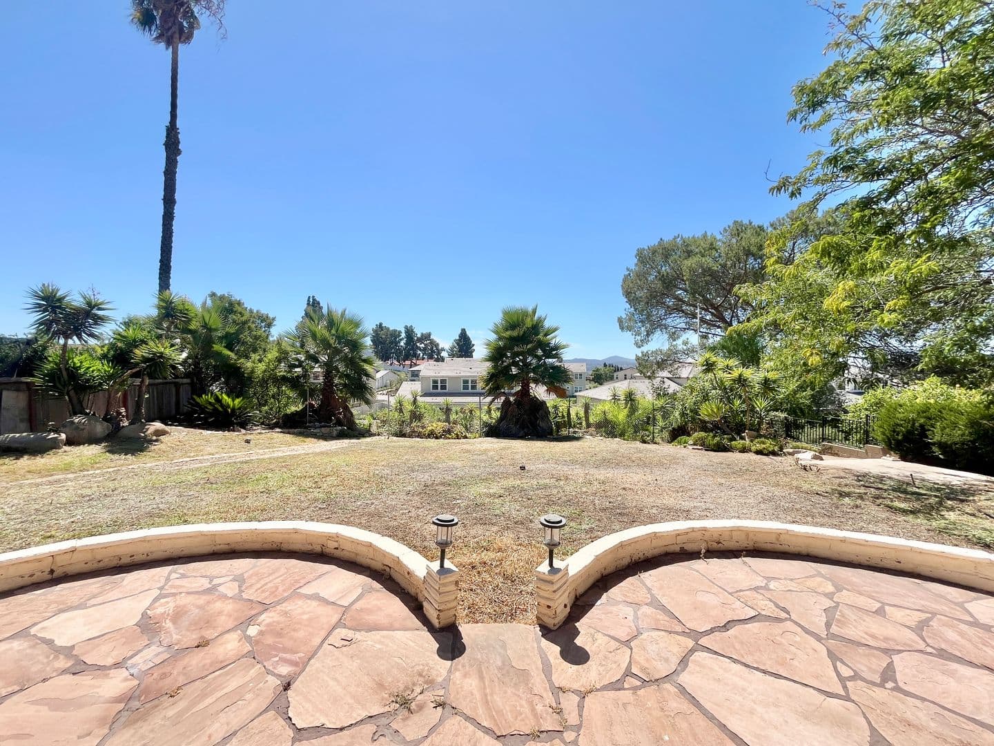 Poway House: 17190 Tam O Shanter Dr