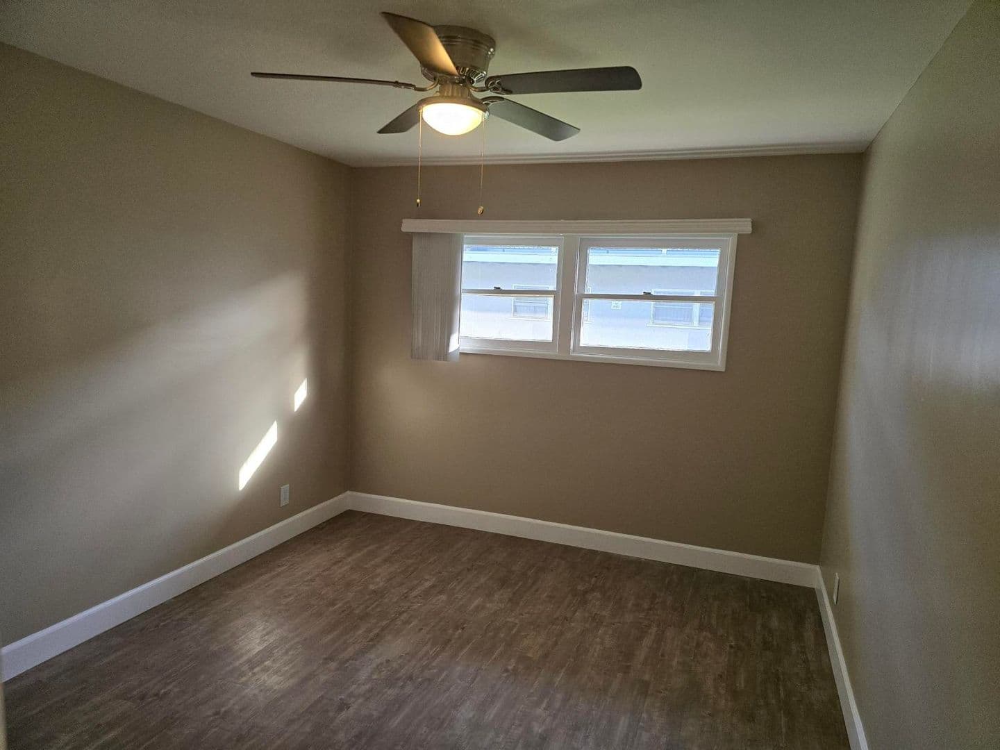Santa Ana Apartment: 116 S  Orange Ave
