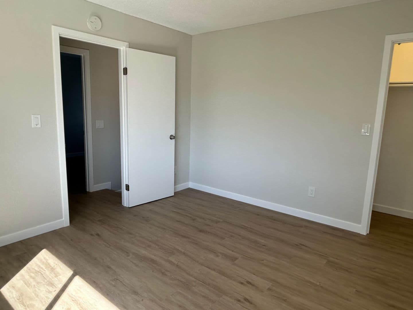 Costa Mesa Apartment: 1940 Wallace Ave