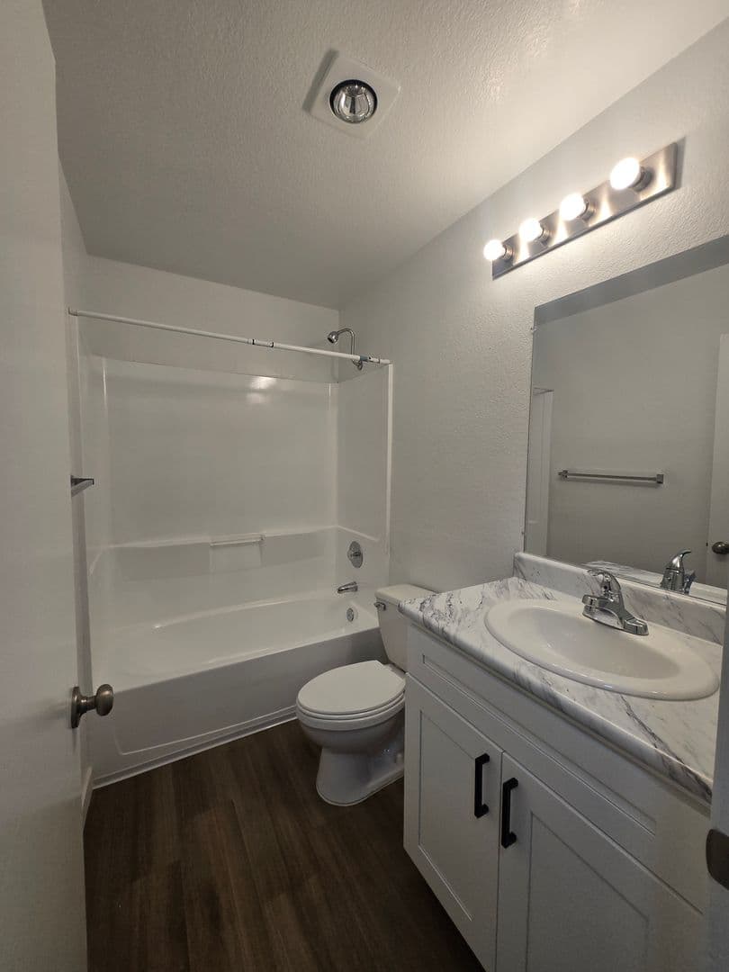Chula Vista Apartment: 652 Moss St
