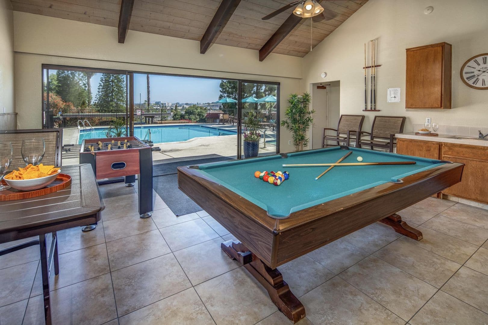 La Mesa Apartment: 8603-8633 Lemon Ave.