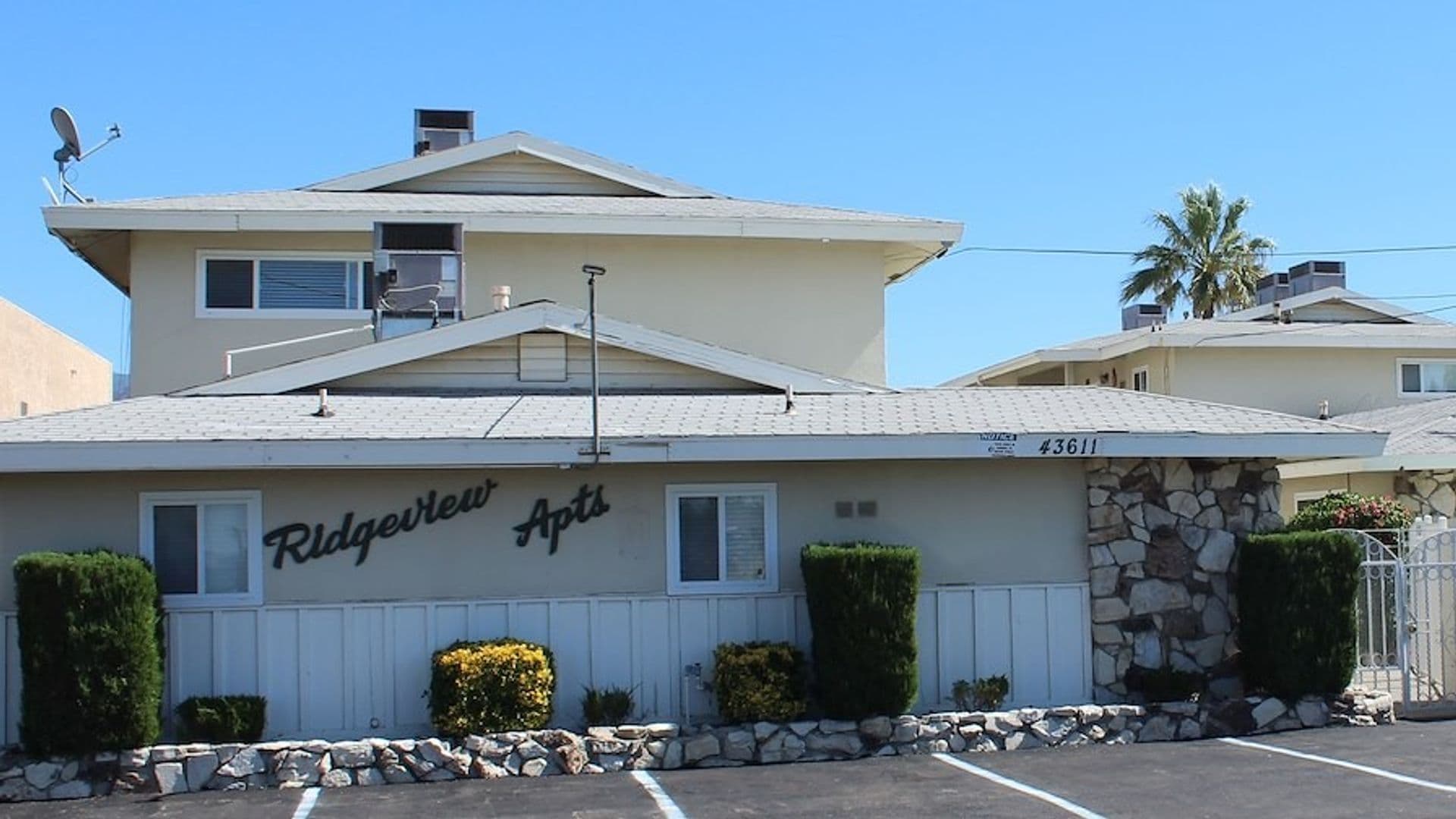 Hemet Apartment: 43611 Florida Ave