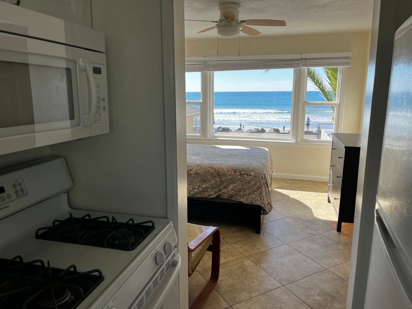 Oceanside Apartment: 302-306 South The Strand
