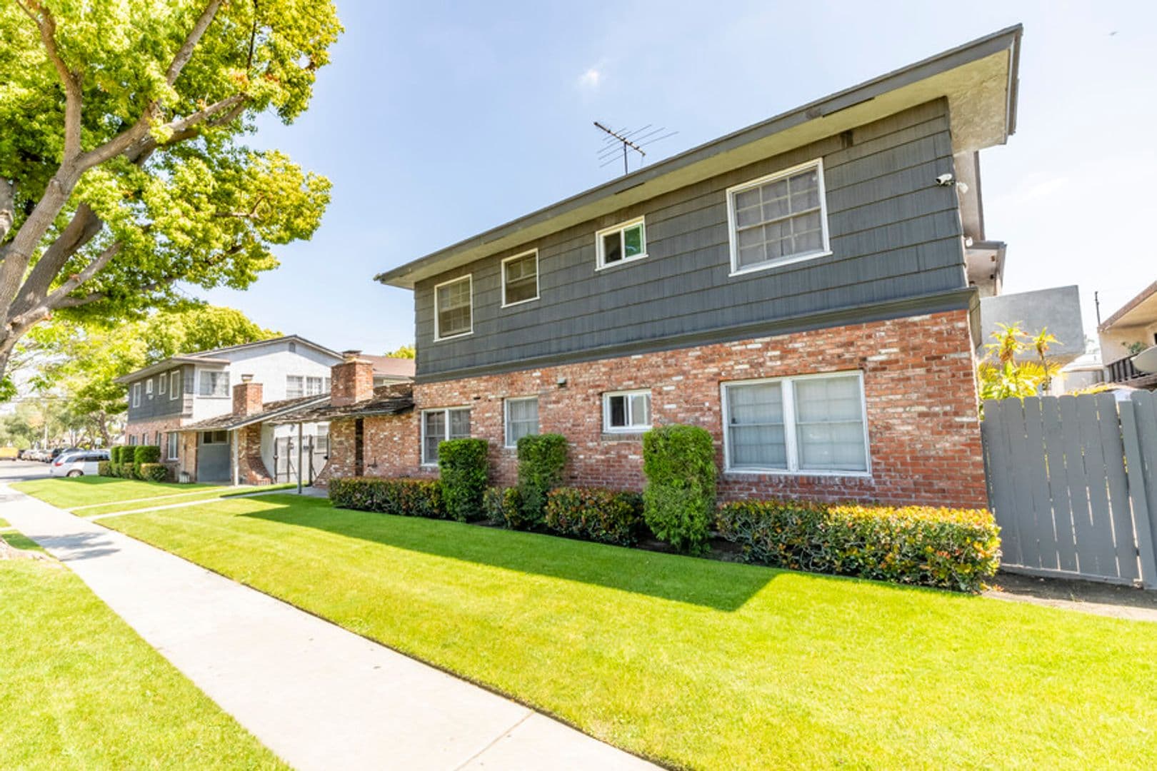 Anaheim Apartment: 1602-1608 W Juno Ave