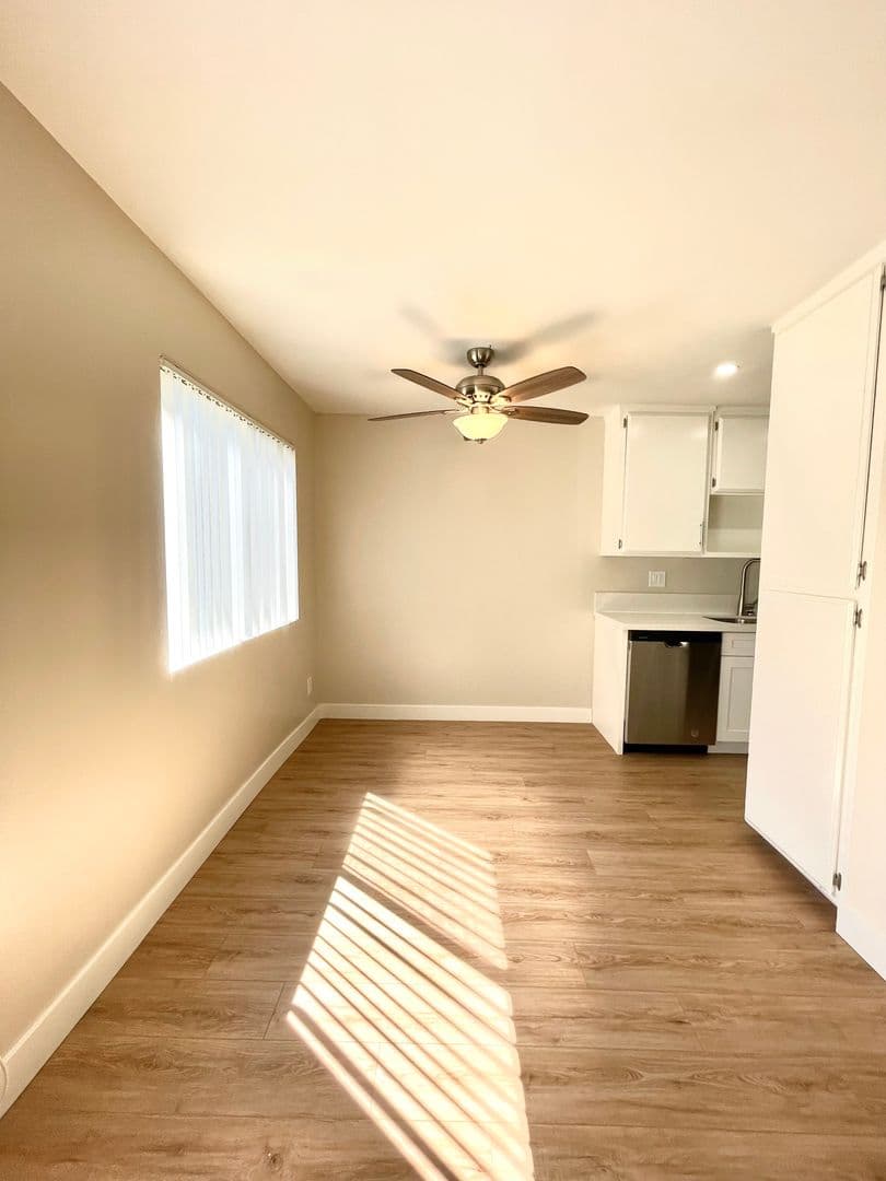 Buena Park Apartment: 7531 Knott Ave