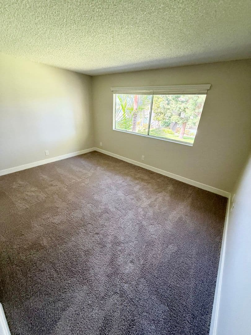 Garden Grove Apartment: 12221 Beach Blvd