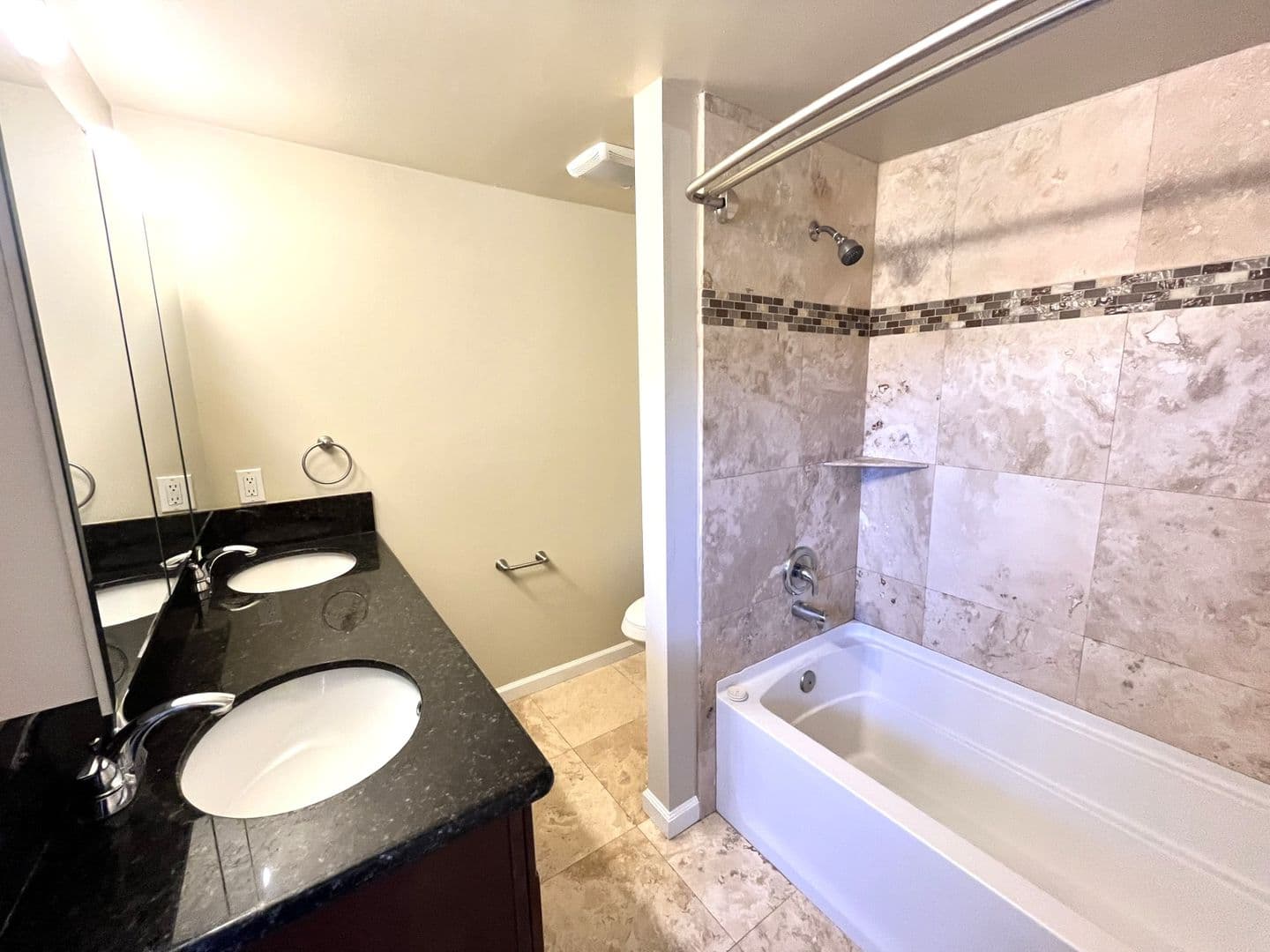 San Diego House: 5657 Barclay Ave