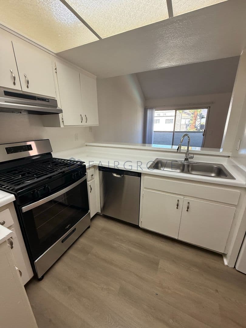Upland Apartment: 330 Amber Ct