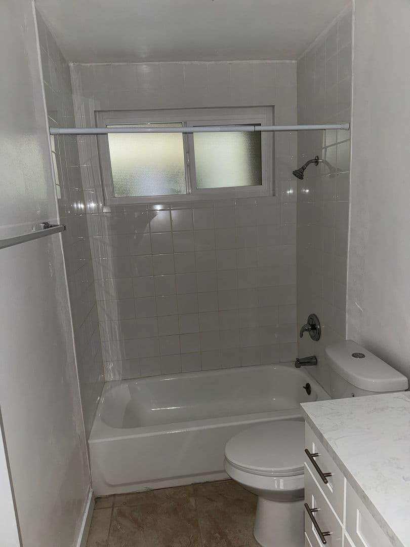 Anaheim Apartment: 205 E Clifton Ave