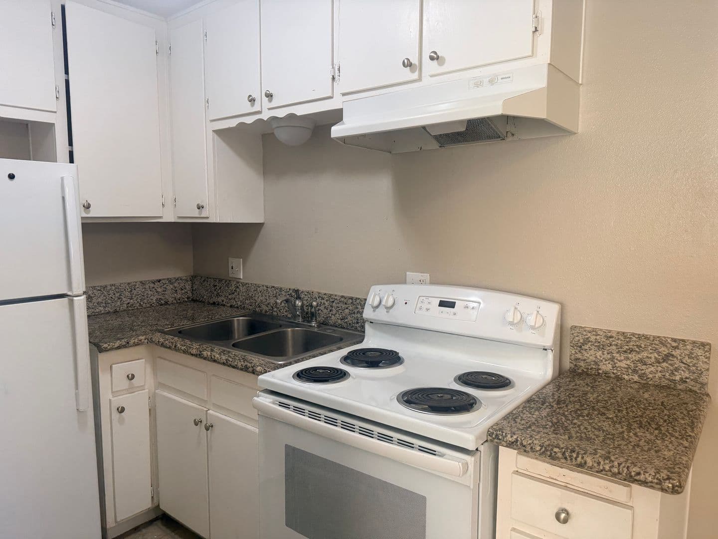 National City Apartment: 1121 E 6th Street