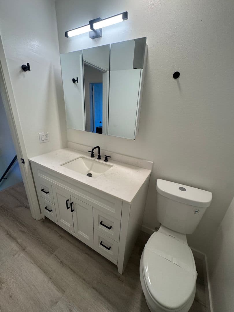 Huntington Beach Apartment: 7681 Ellis Ave