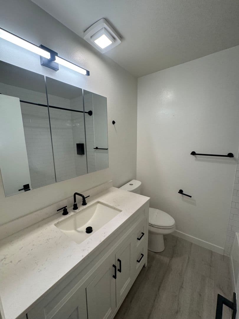 Huntington Beach Apartment: 7681 Ellis Ave