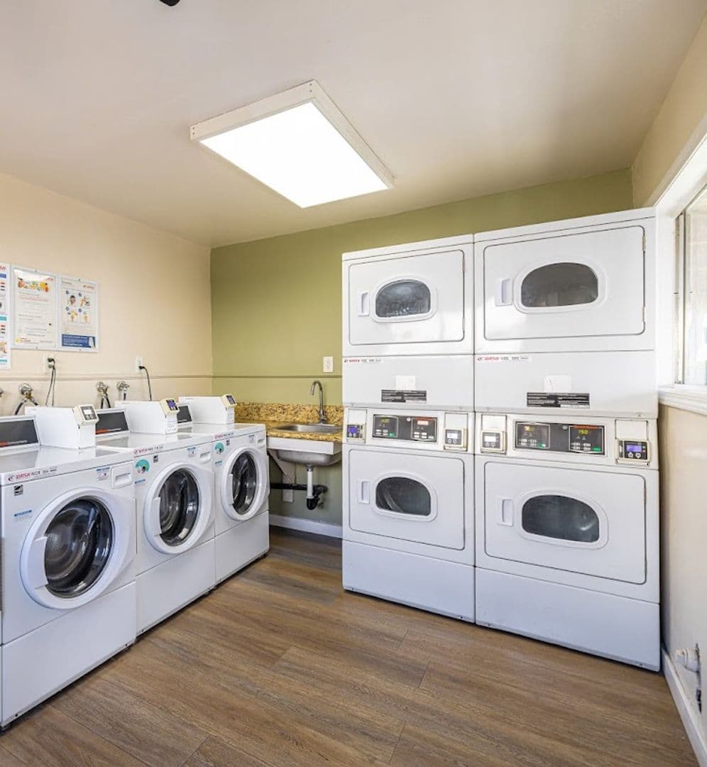 Garden Grove Apartment: 12221 Beach Blvd
