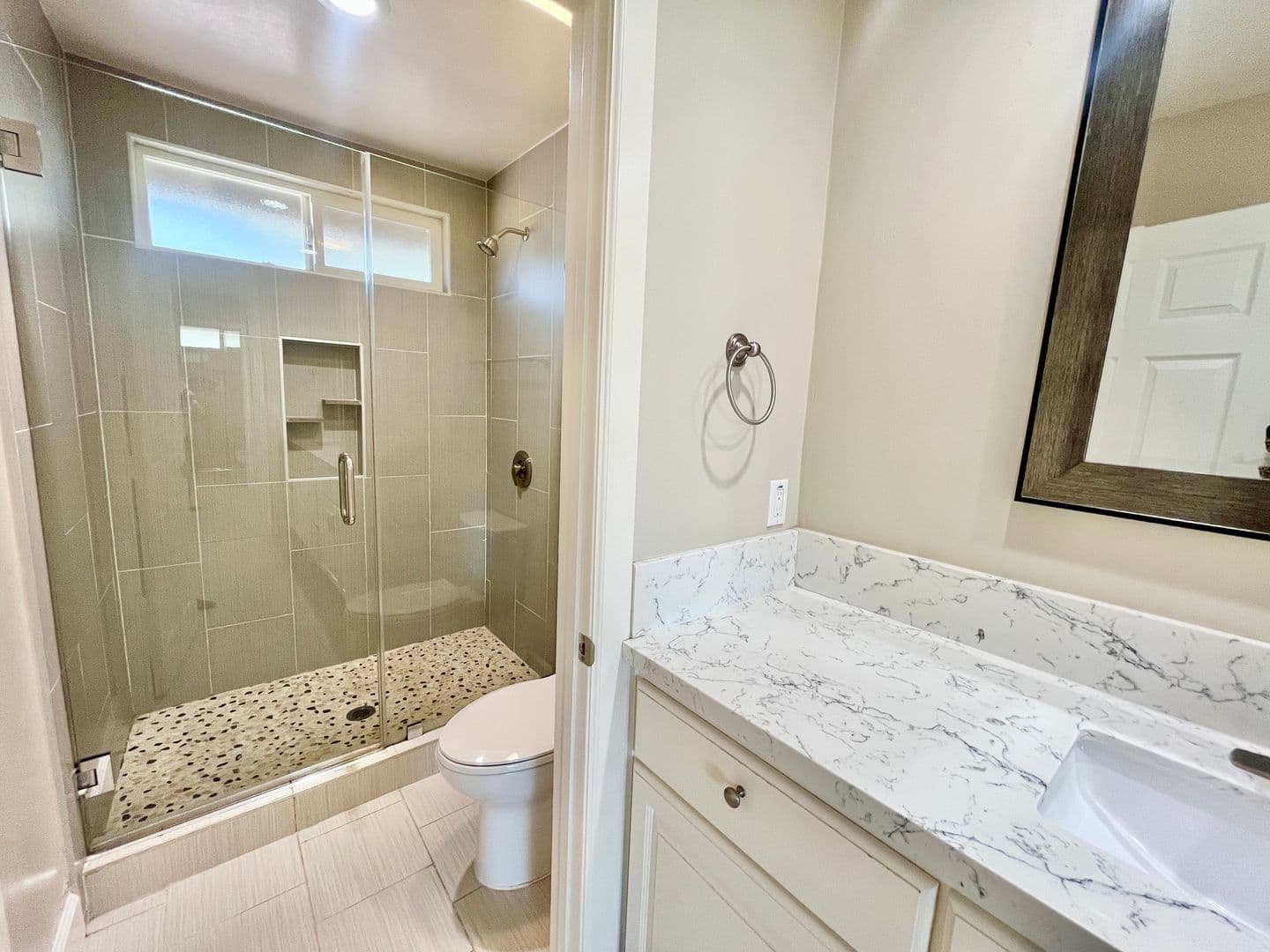 Poway House: 17190 Tam O Shanter Dr