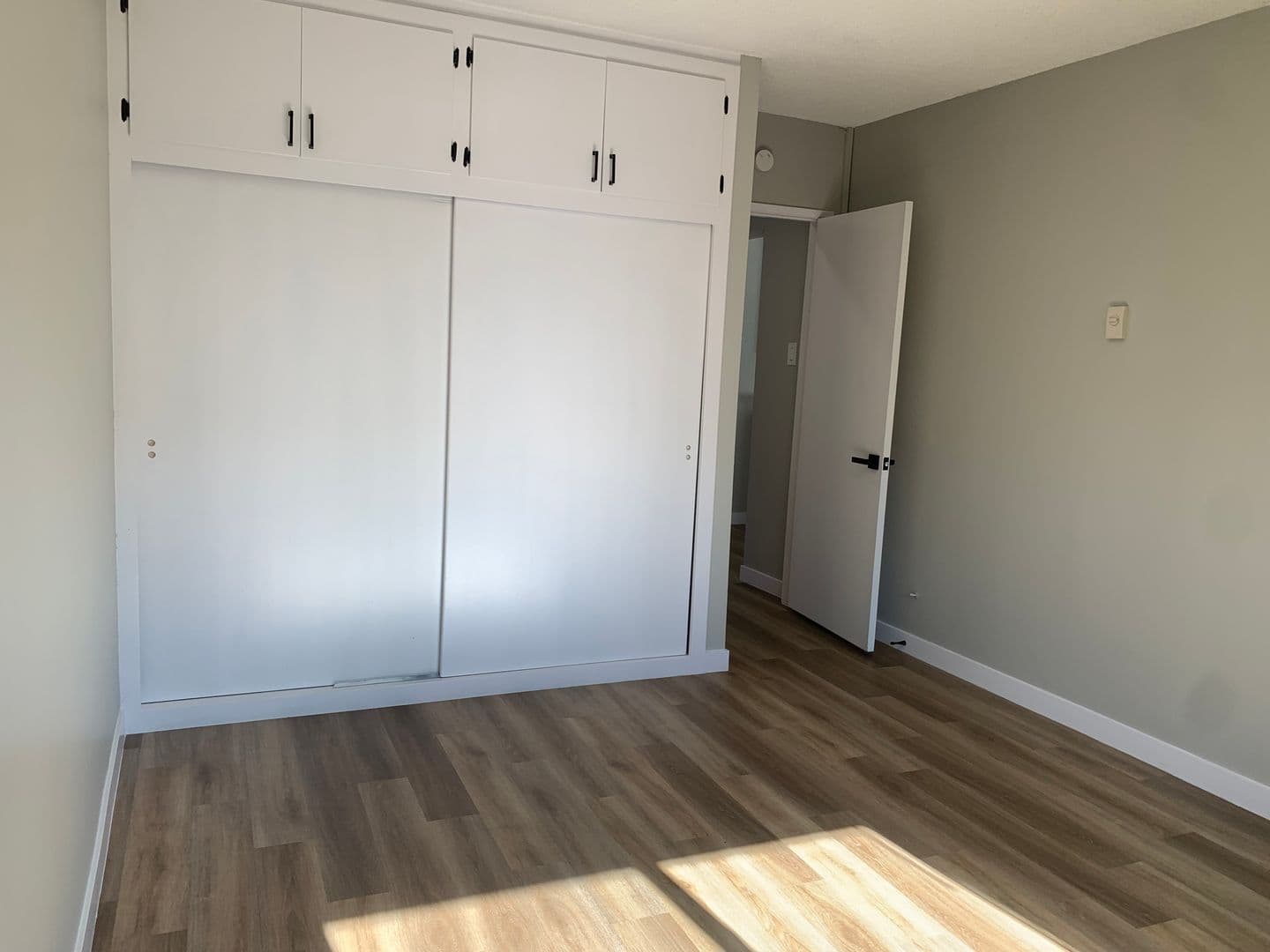 Bellflower Apartment: 9559 Flower St