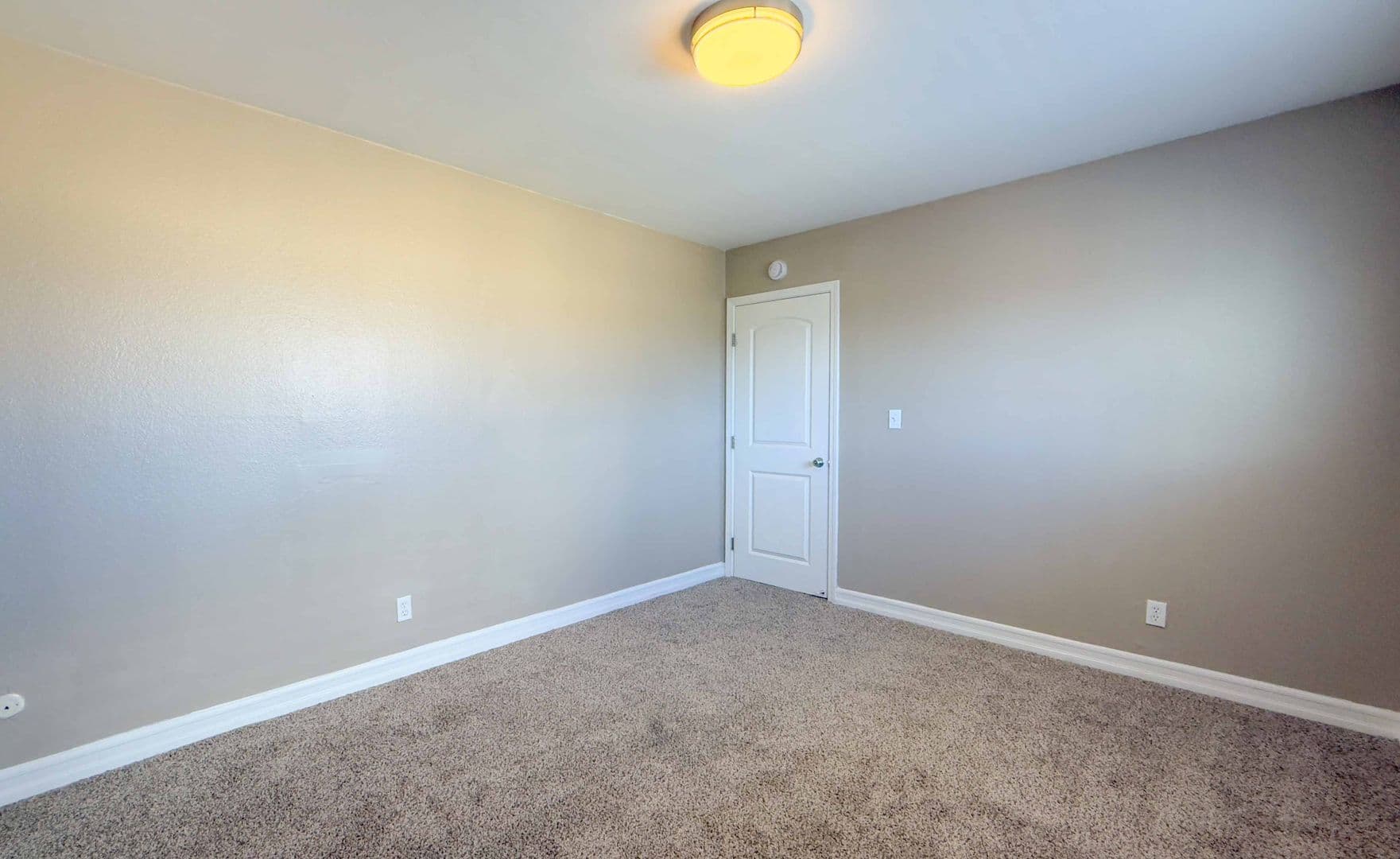 San Diego Apartment: 3877 46th Street