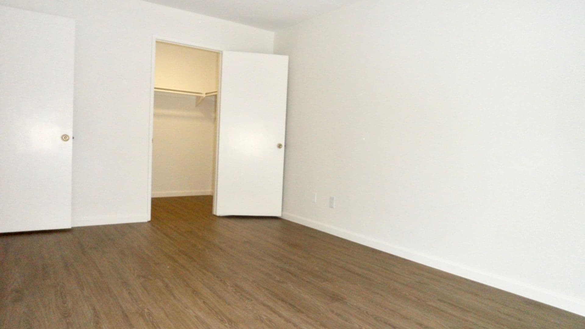 La Mesa Apartment: 8603-8633 Lemon Ave.
