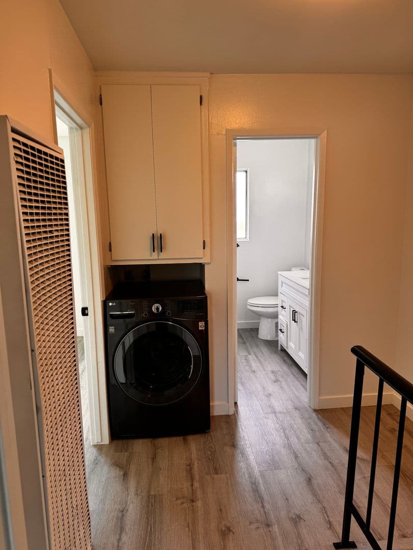 Huntington Beach Apartment: 7681 Ellis Ave
