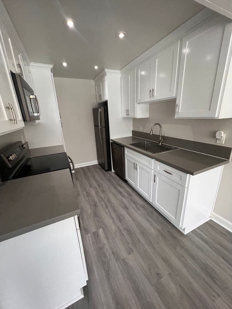 Buena Park Apartment: 7720 Crescent Ave