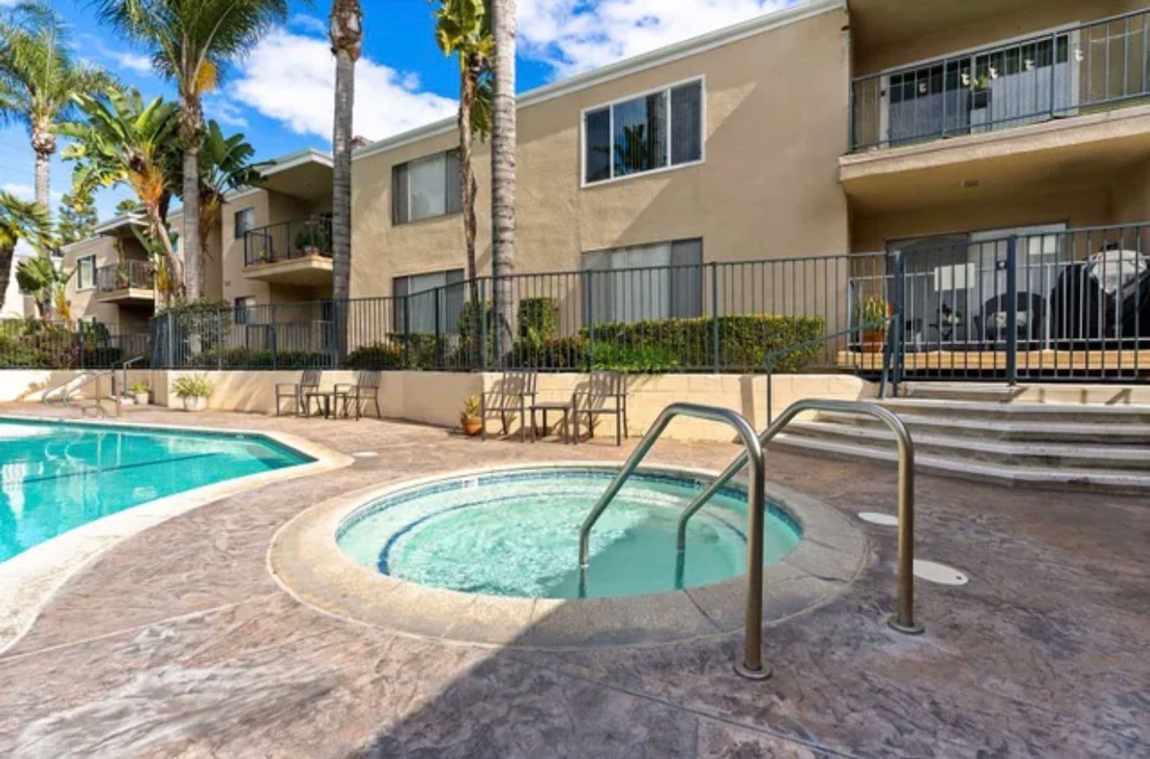 Downey Apartment: 9070 East Florence Ave