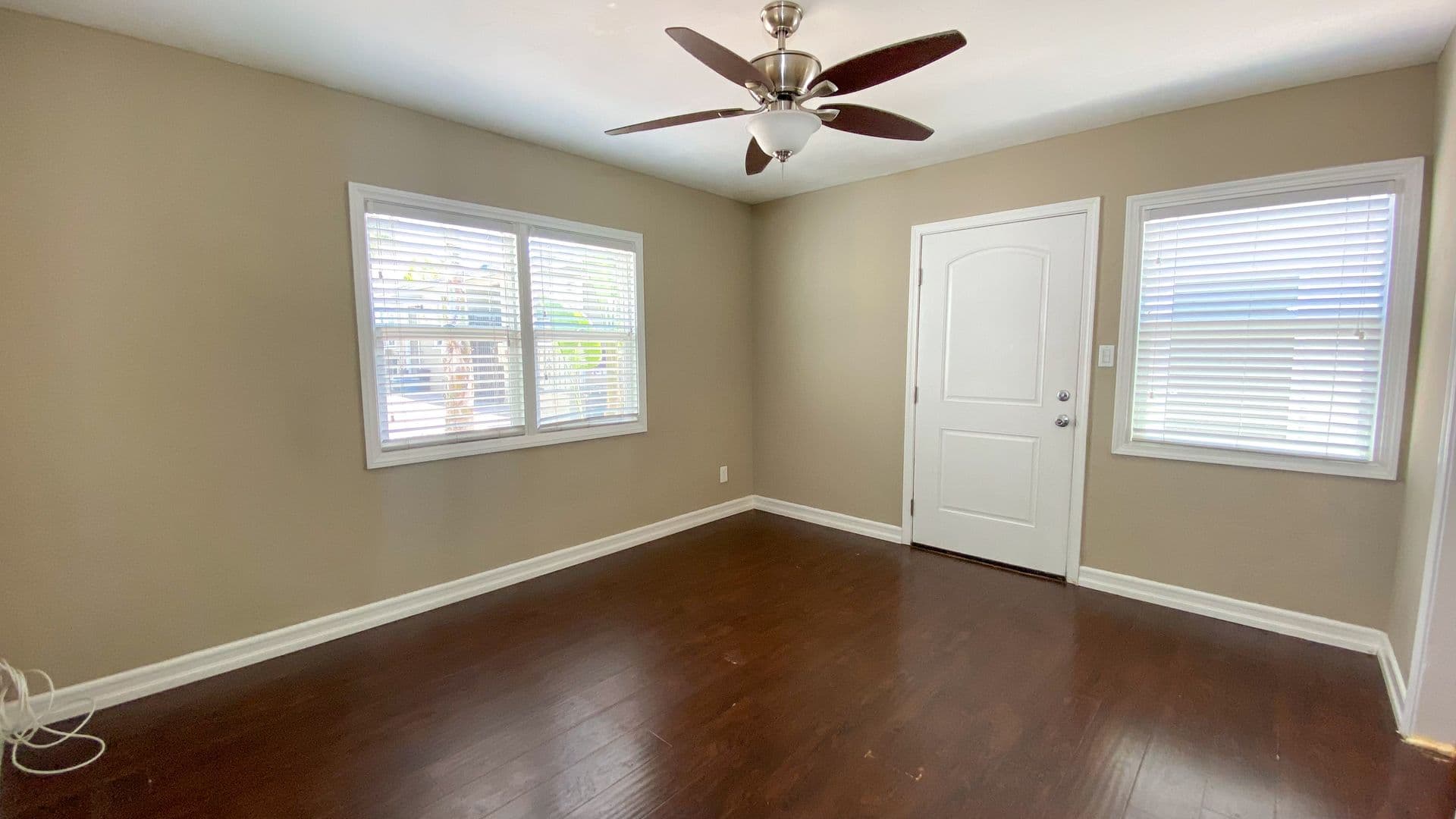 San Diego Apartment: 4154-4158 Estrella Avenue
