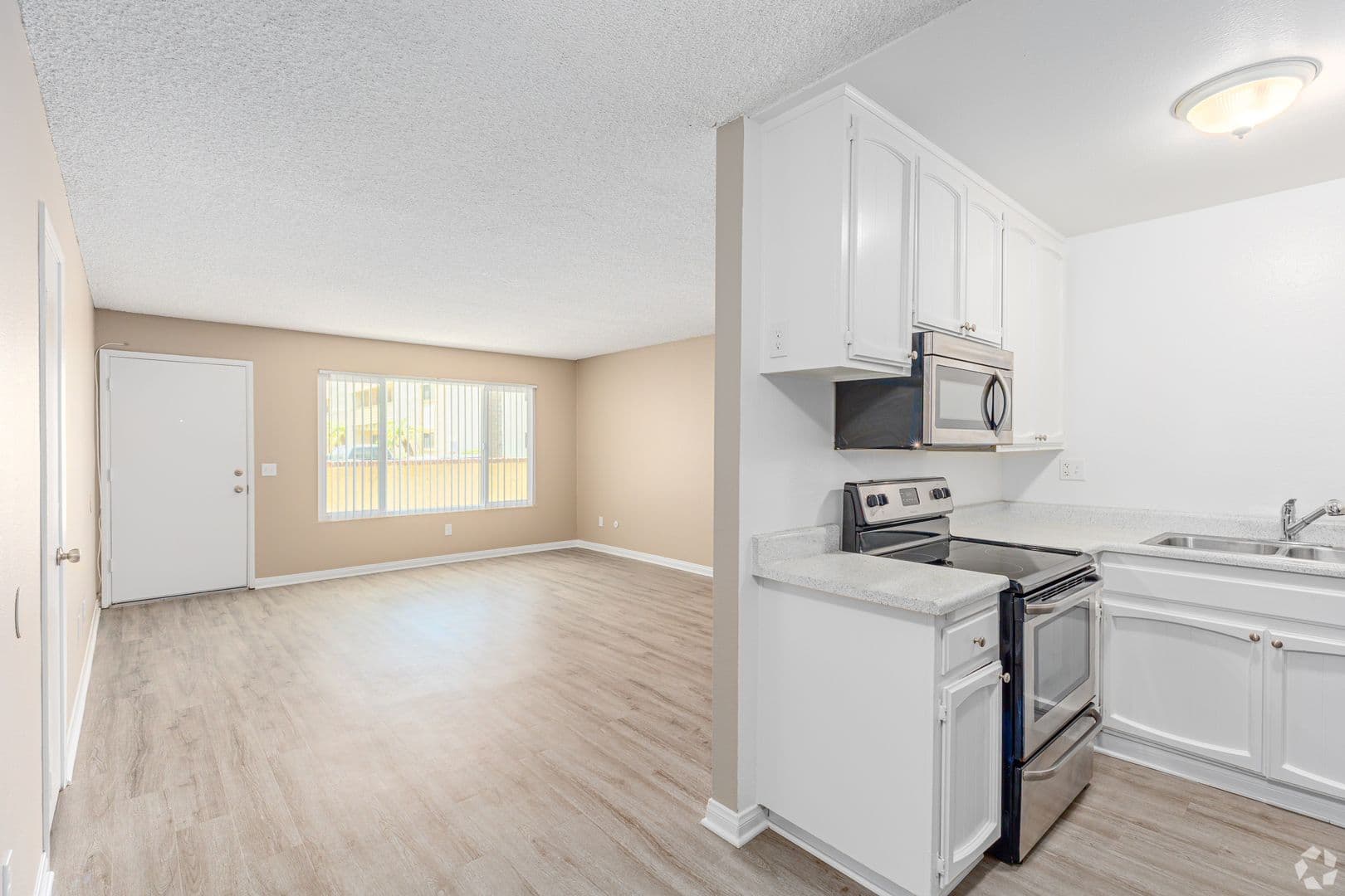 San Diego Apartment: 1435 Elder Ave